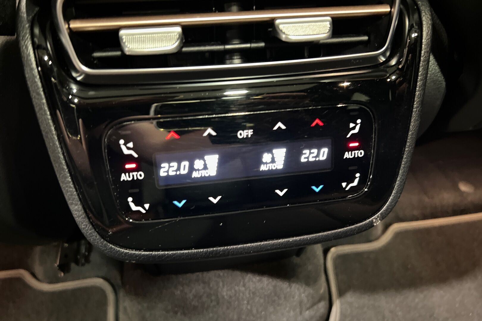 Mercedes-Benz EQE iso kuva 15