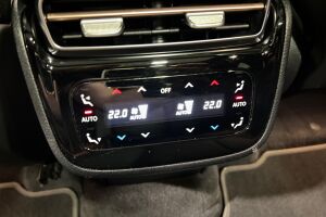 Mercedes-Benz EQE esikatselu 14