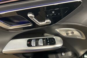 Mercedes-Benz EQE esikatselu 15