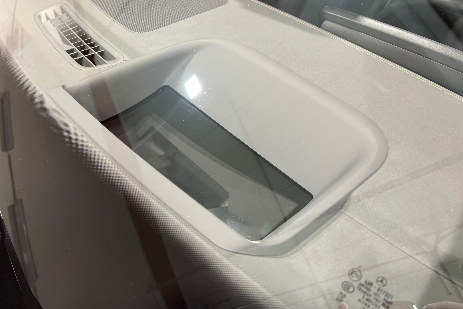 Mercedes-Benz EQE iso kuva 17