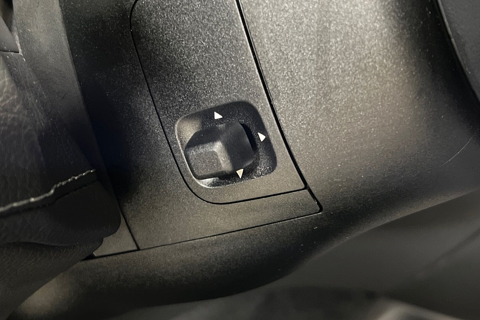 Mercedes-Benz EQE iso kuva 24