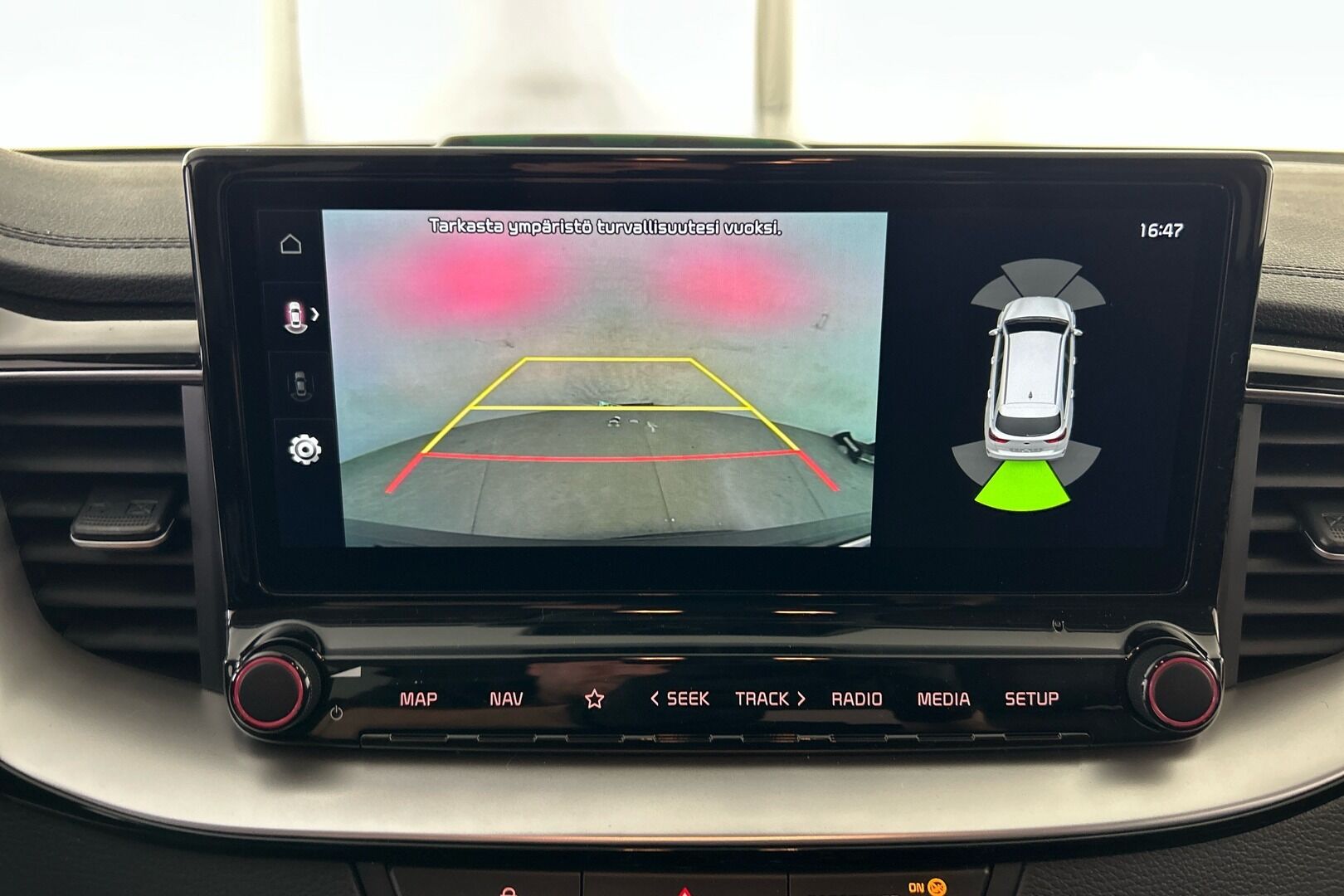 KIA Ceed iso kuva 10