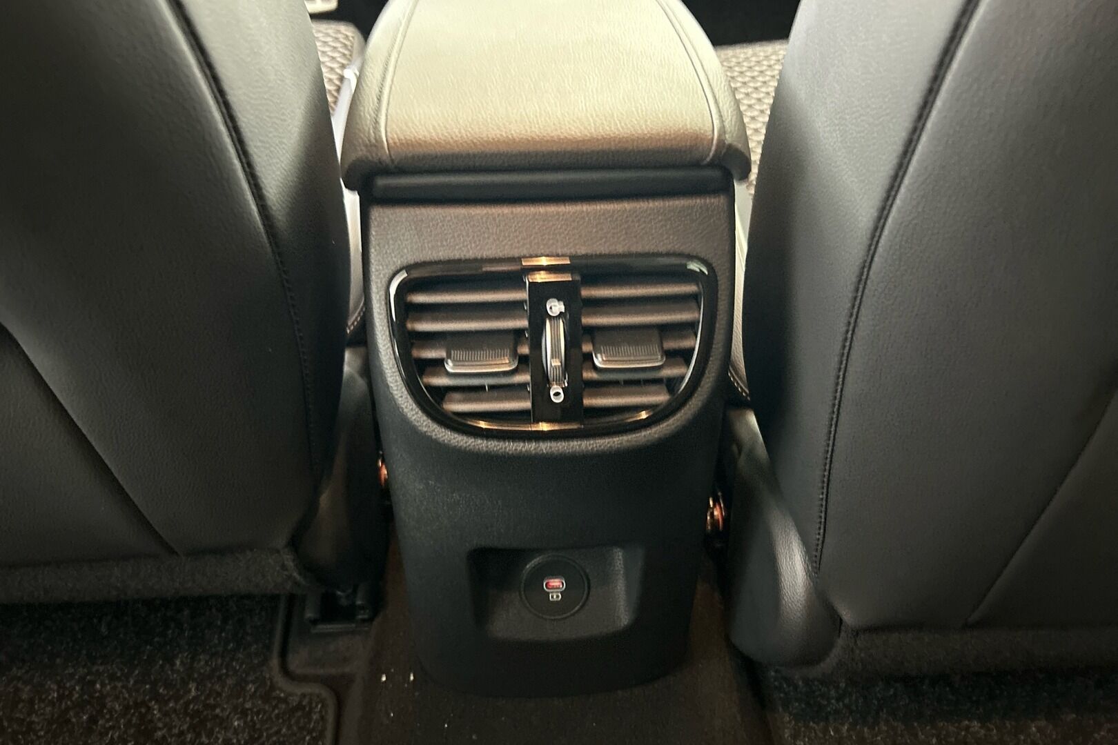 KIA Ceed iso kuva 18