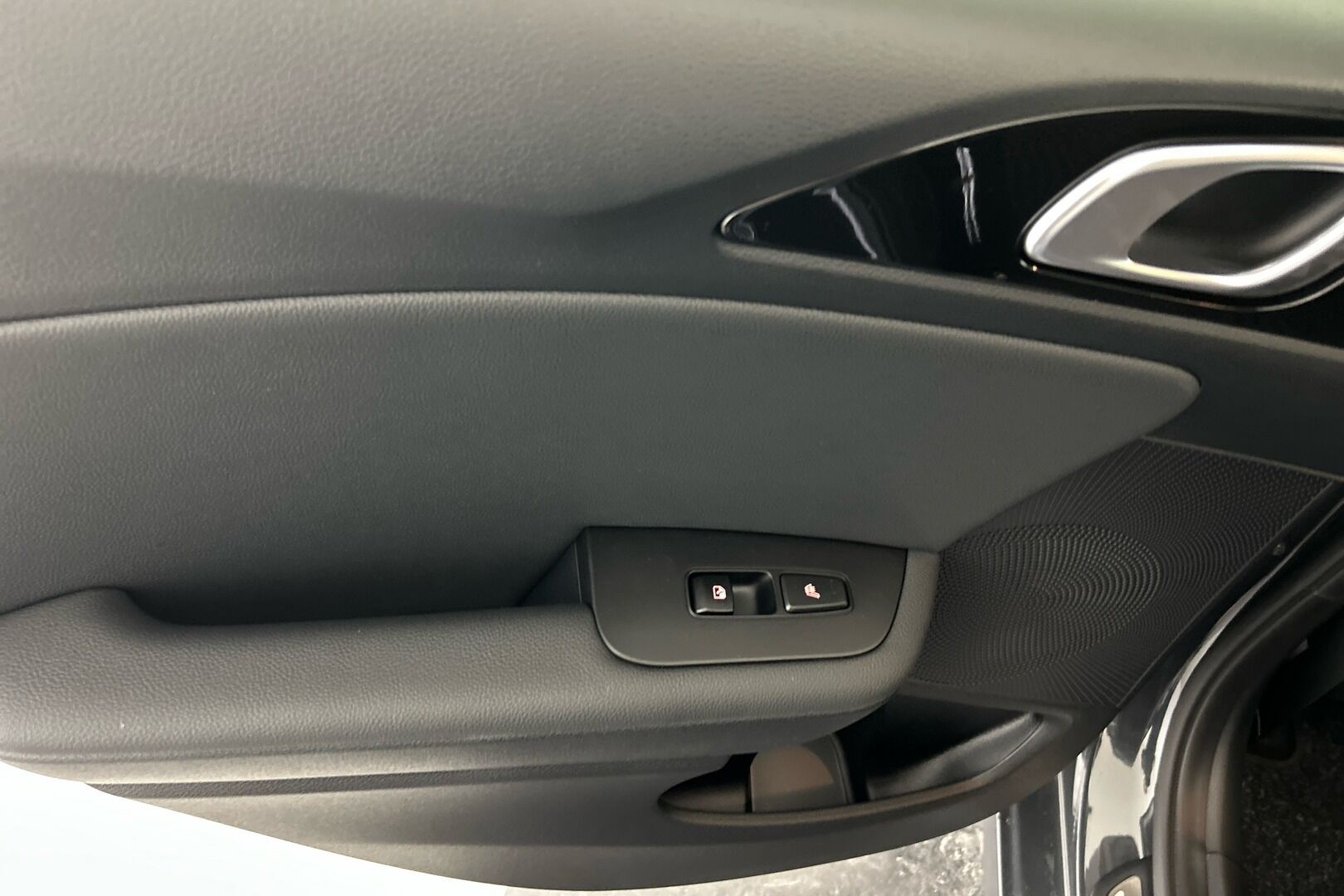 KIA Ceed iso kuva 22