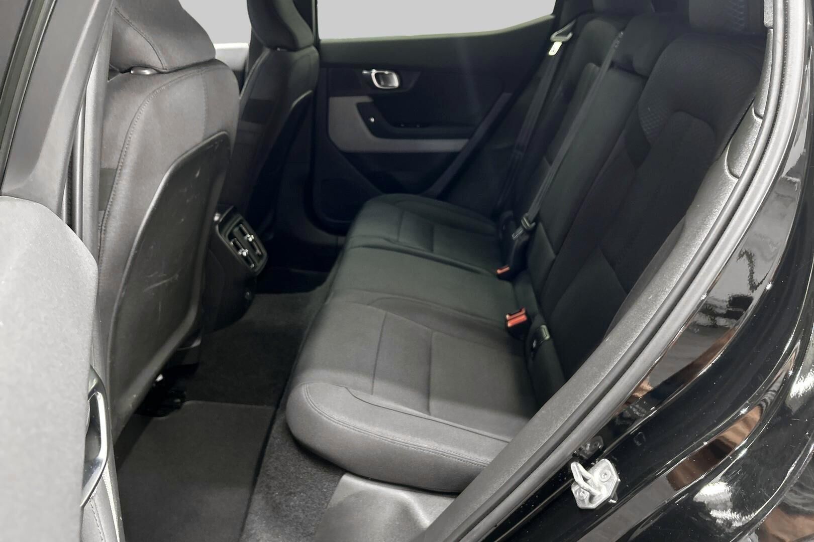 Polestar 2 iso kuva 21