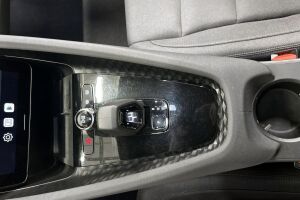 Polestar 2 esikatselu 11