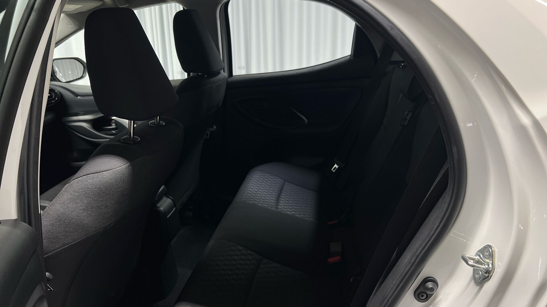 Toyota Yaris iso kuva 8