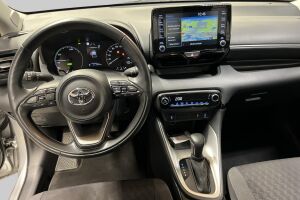 Toyota Yaris esikatselu 10