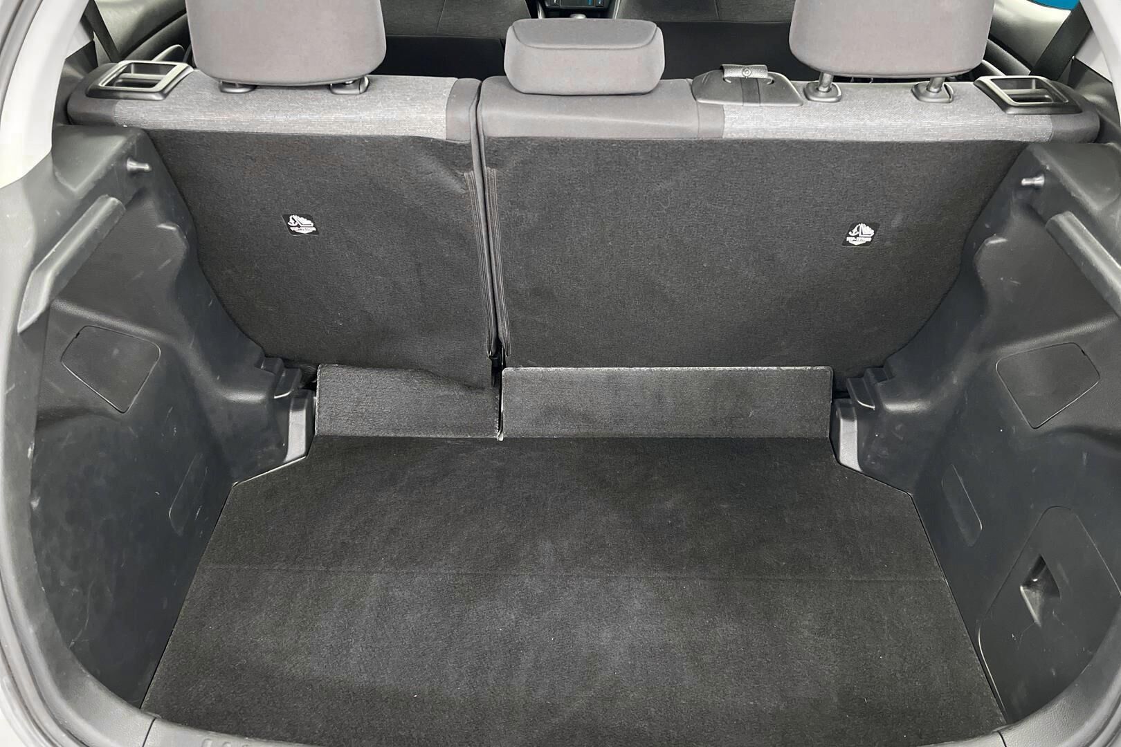 Toyota Yaris iso kuva 11