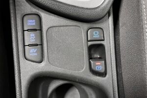 Toyota Yaris esikatselu 16