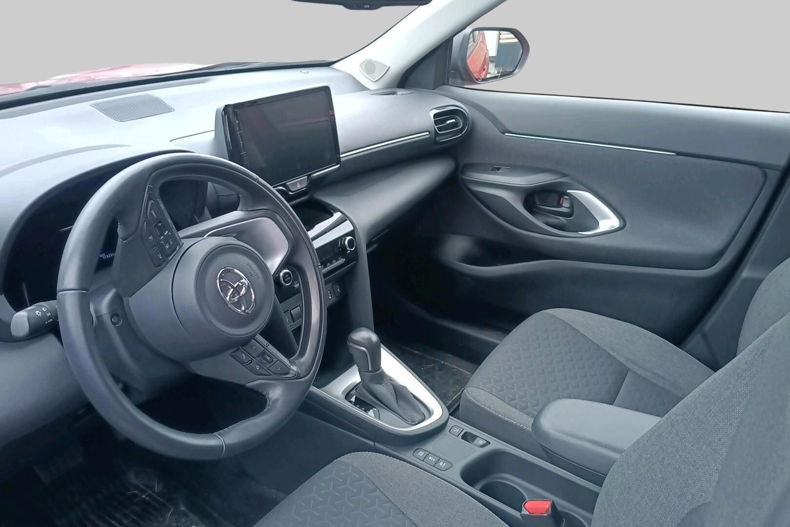 Toyota Yaris Cross iso kuva 1