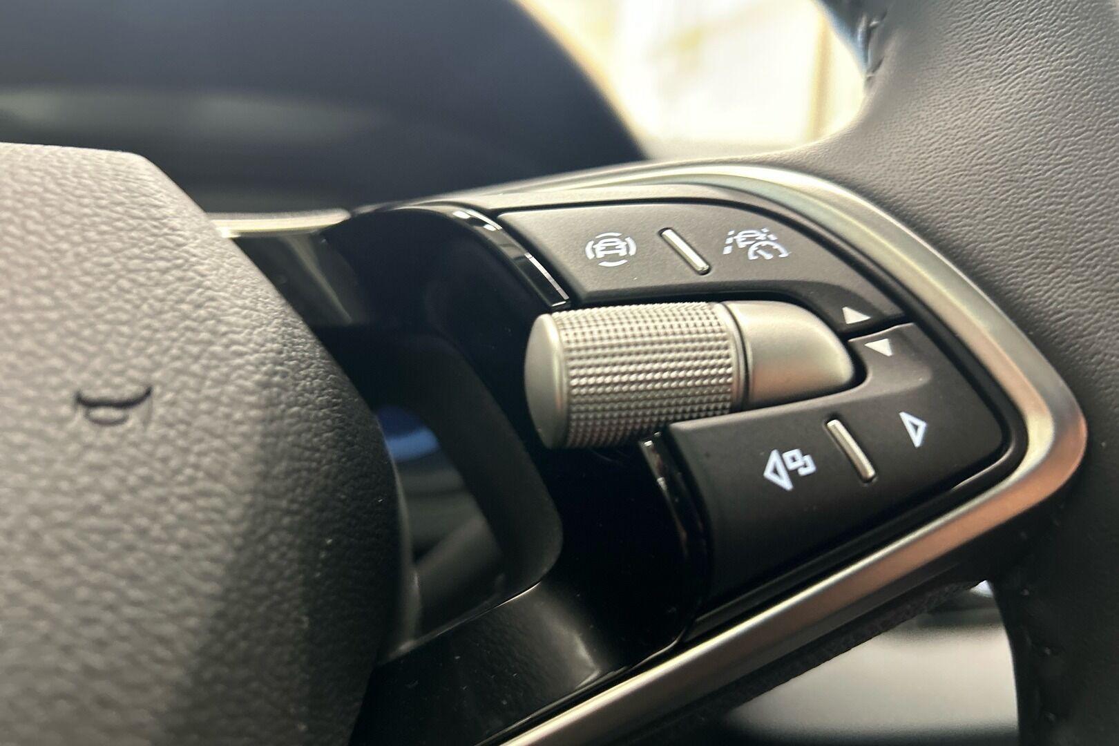 Skoda Karoq iso kuva 13