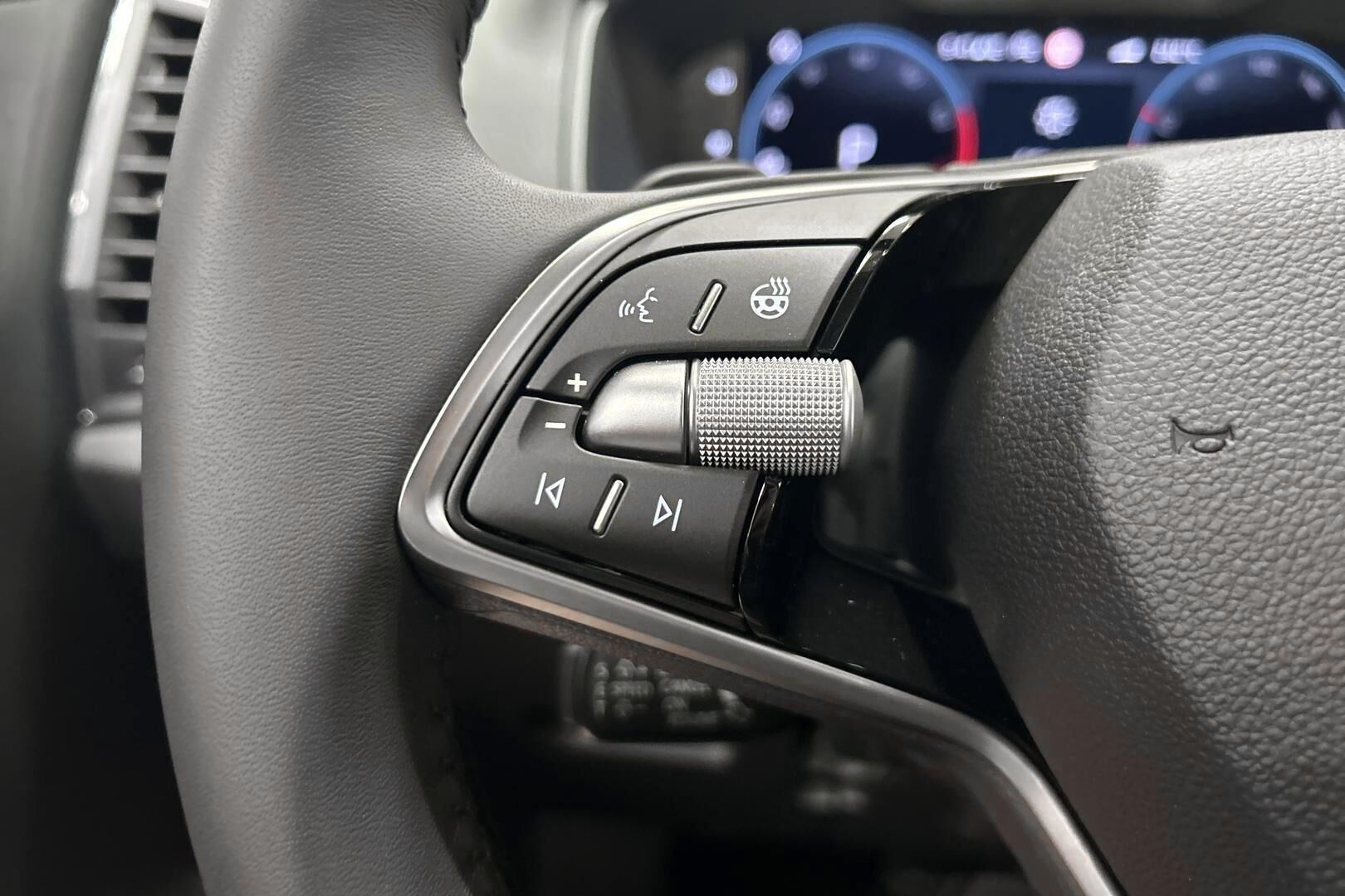 Skoda Karoq iso kuva 13