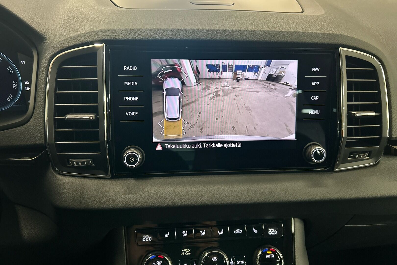 Skoda Karoq iso kuva 15