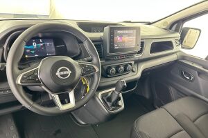 Nissan Primastar esikatselu 10