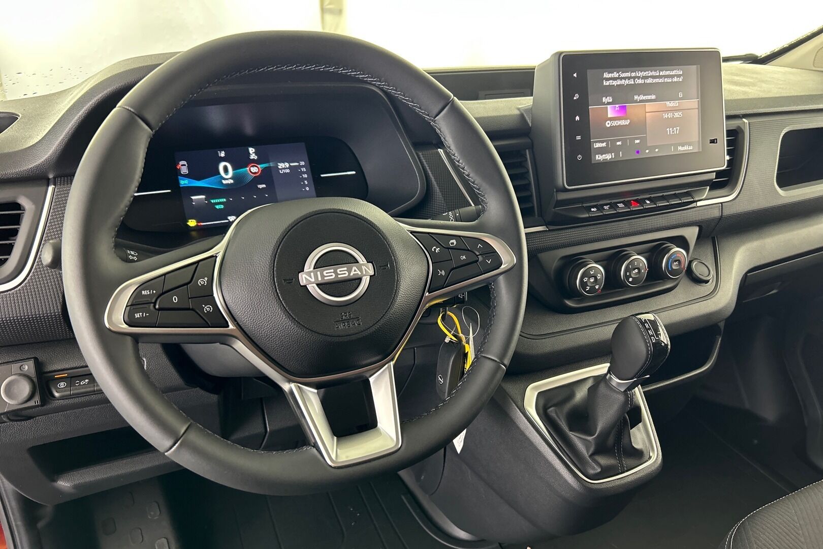 Nissan Primastar iso kuva 12