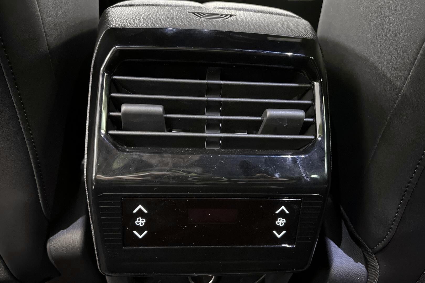 Peugeot 5008 iso kuva 13