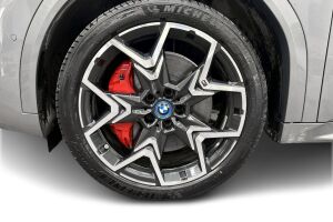 BMW iX2 esikatselu 13