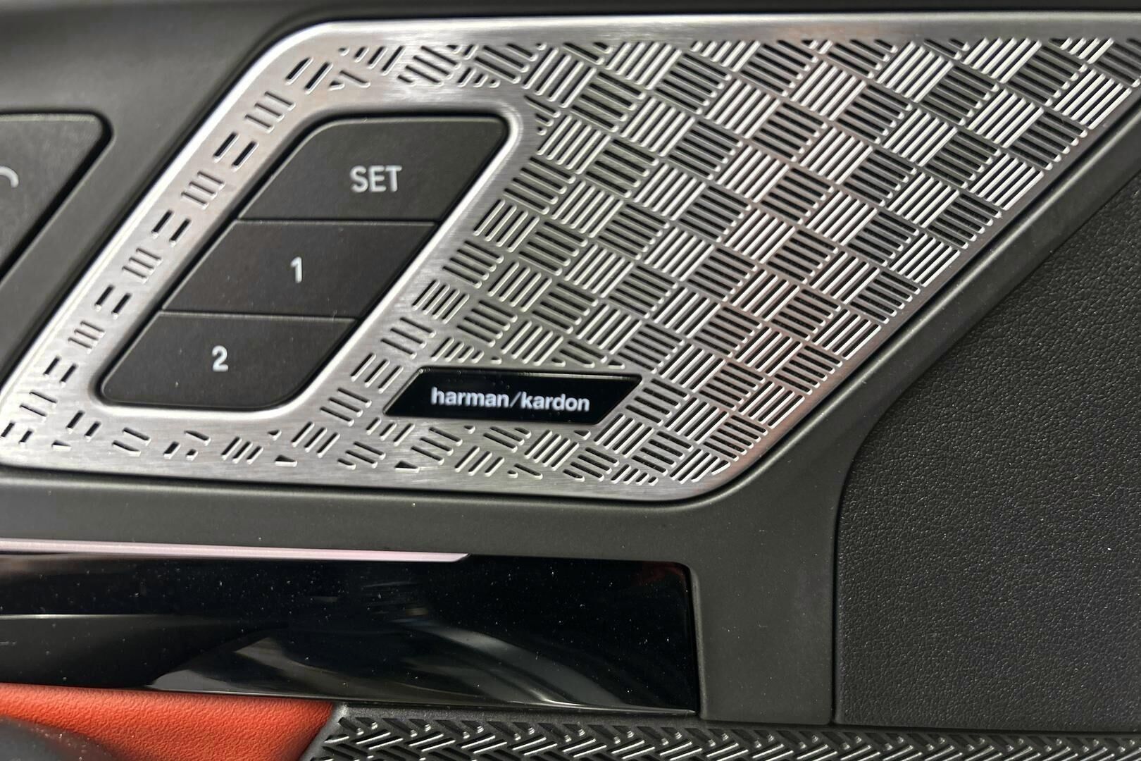 BMW iX2 iso kuva 14