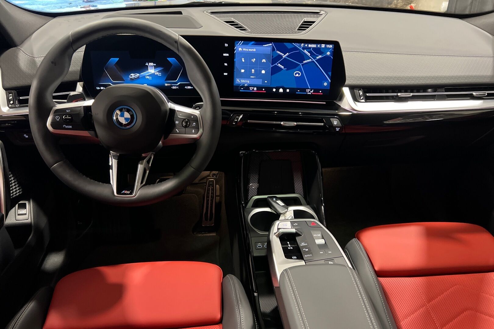 BMW iX2 iso kuva 14