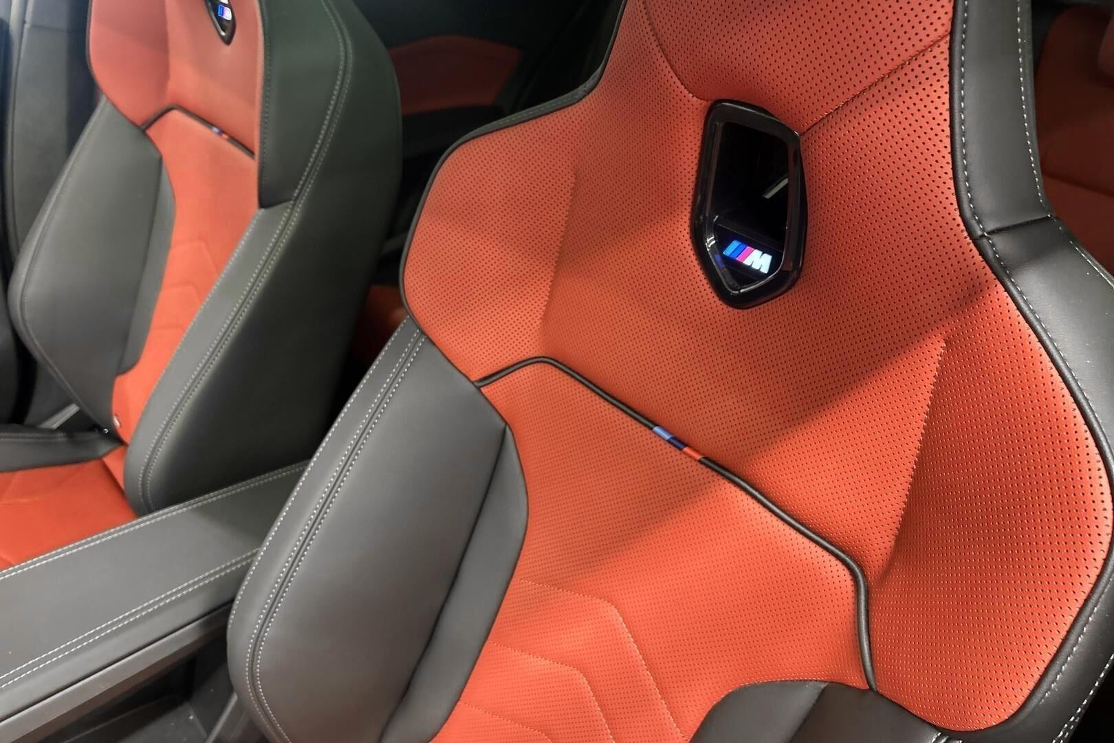 BMW iX2 iso kuva 25