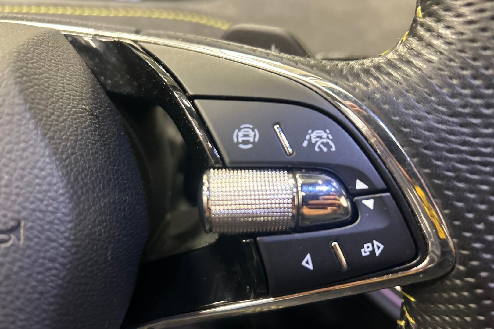 Skoda Enyaq iso kuva 14