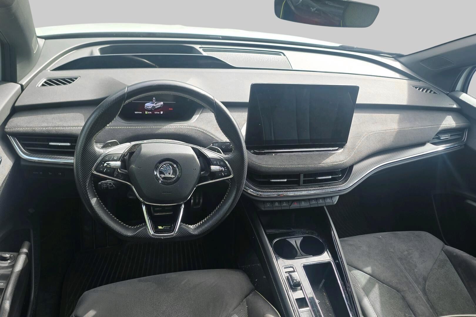 Skoda Enyaq iso kuva 2