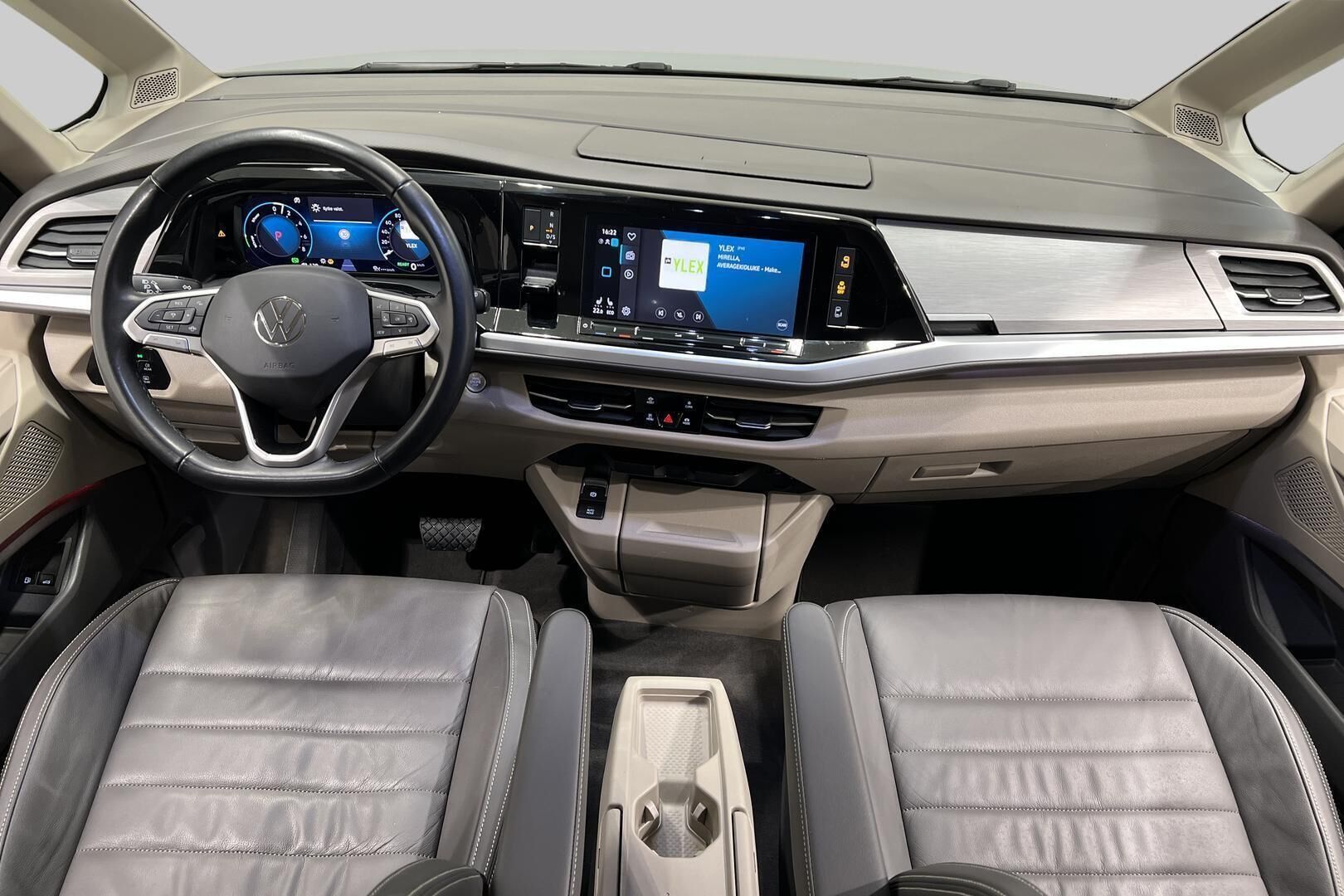 VOLKSWAGEN MULTIVAN iso kuva 11