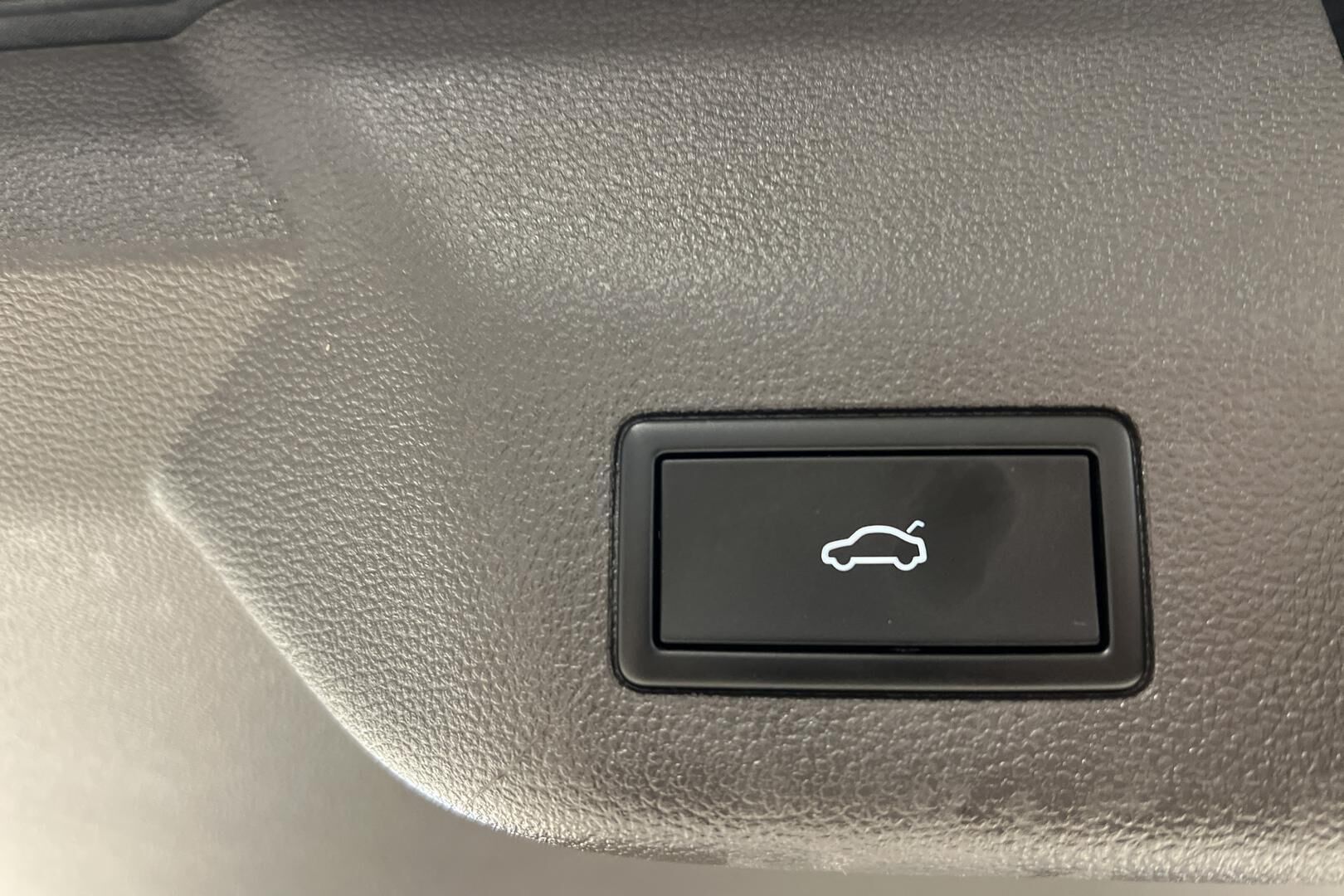 VOLKSWAGEN MULTIVAN iso kuva 14