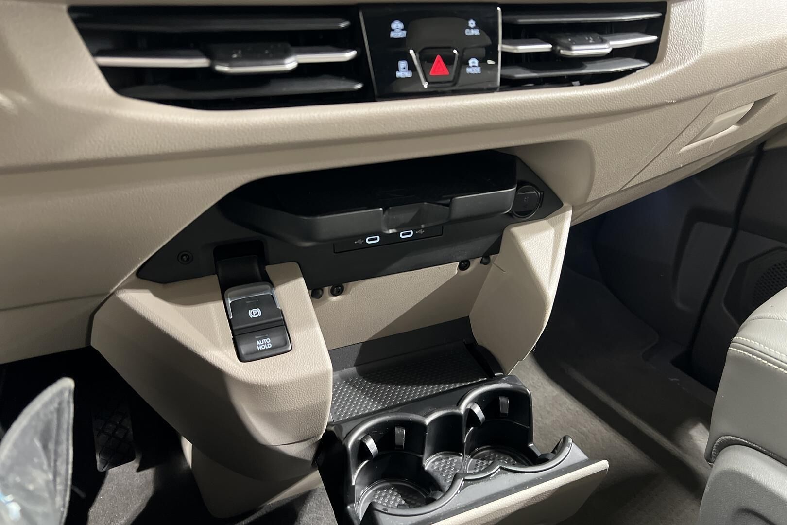 VOLKSWAGEN MULTIVAN iso kuva 24