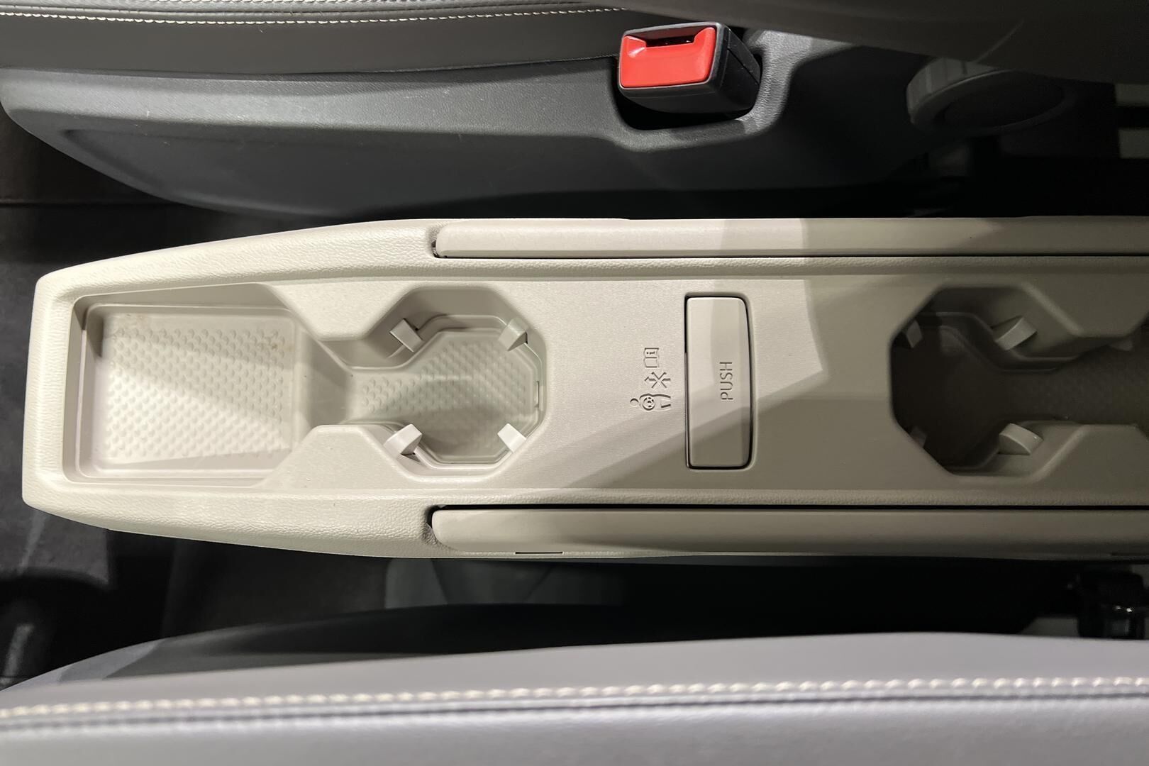 VOLKSWAGEN MULTIVAN iso kuva 25