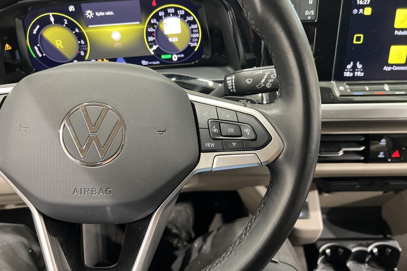 VOLKSWAGEN MULTIVAN iso kuva 28