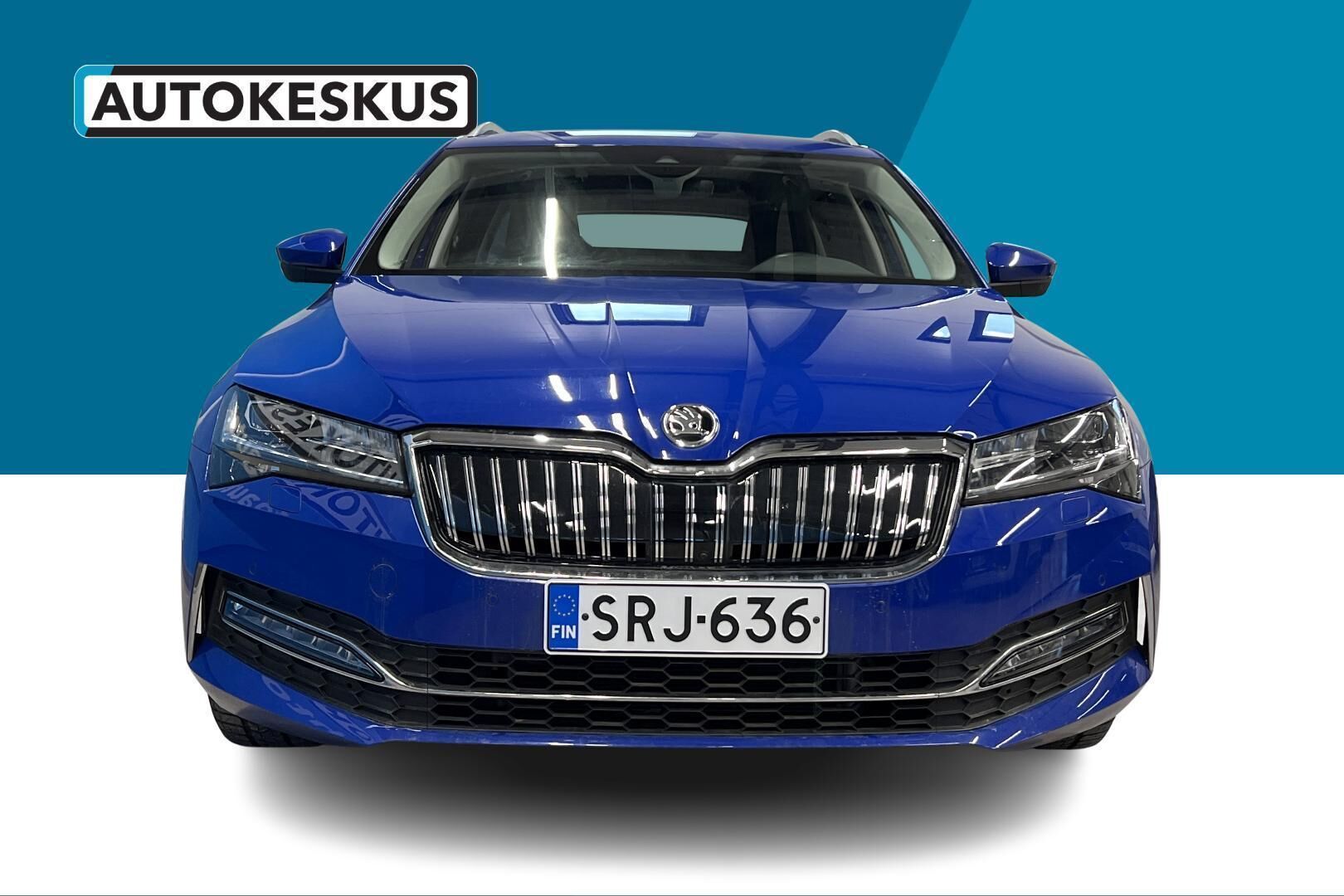SKODA SUPERB iso kuva 3