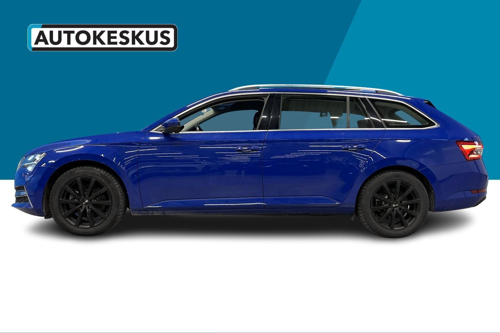 SKODA SUPERB iso kuva 9