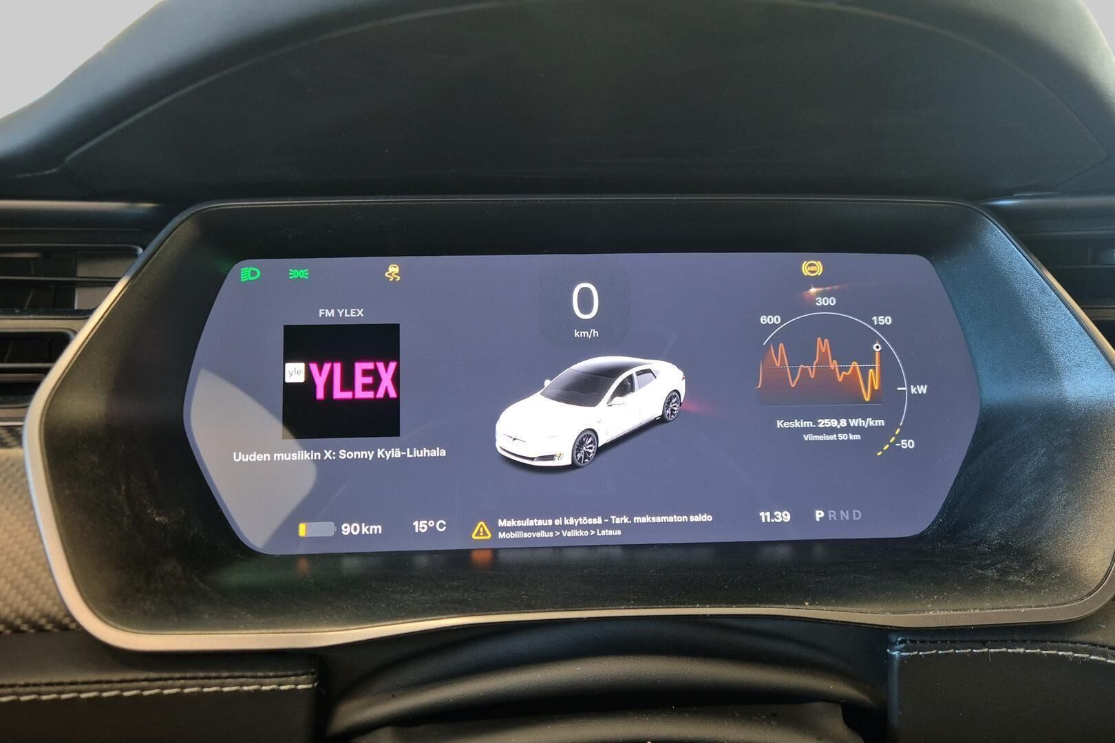 Tesla Model S iso kuva 14