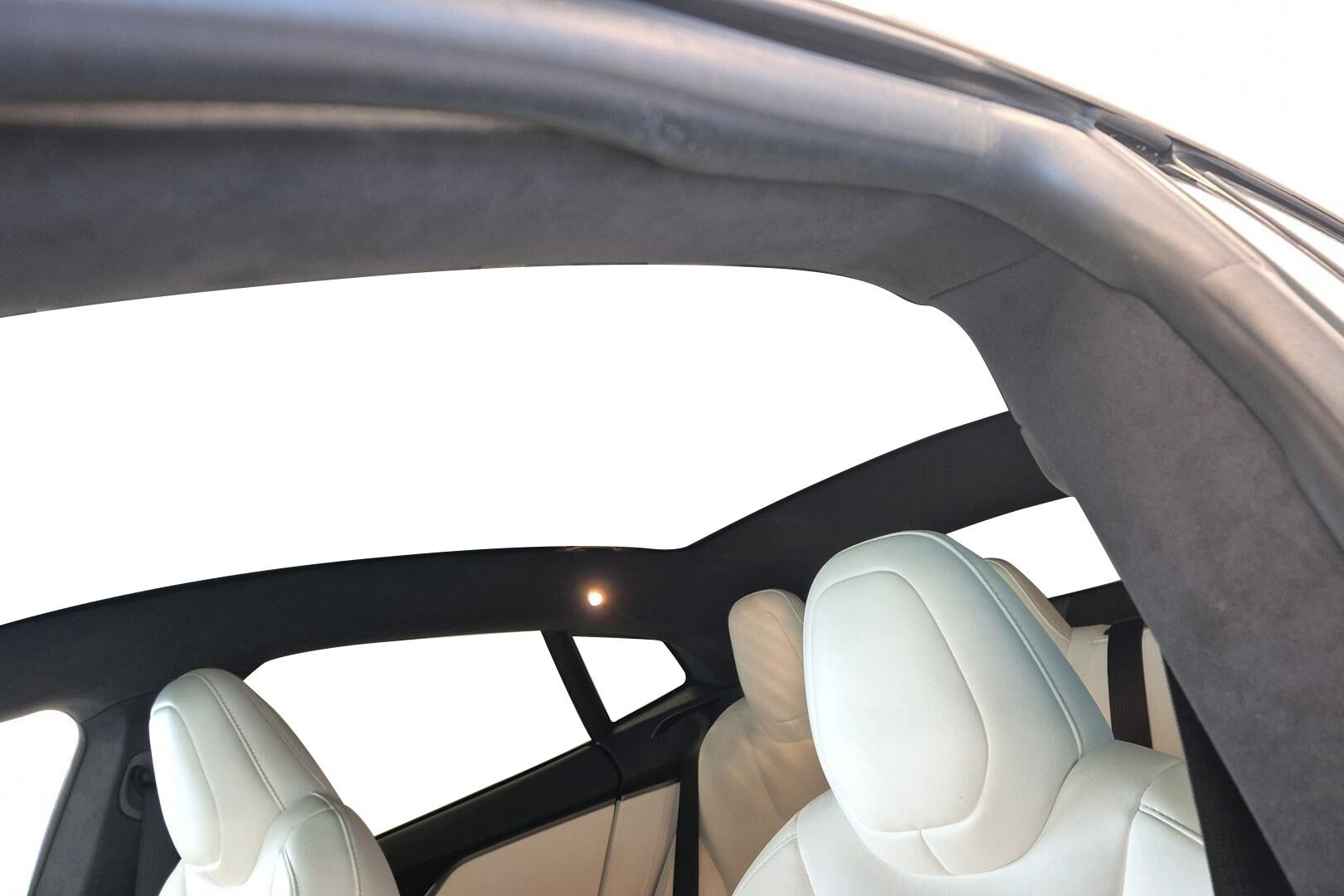 Tesla Model S iso kuva 22