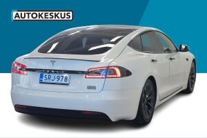 Tesla Model S esikatselu 5