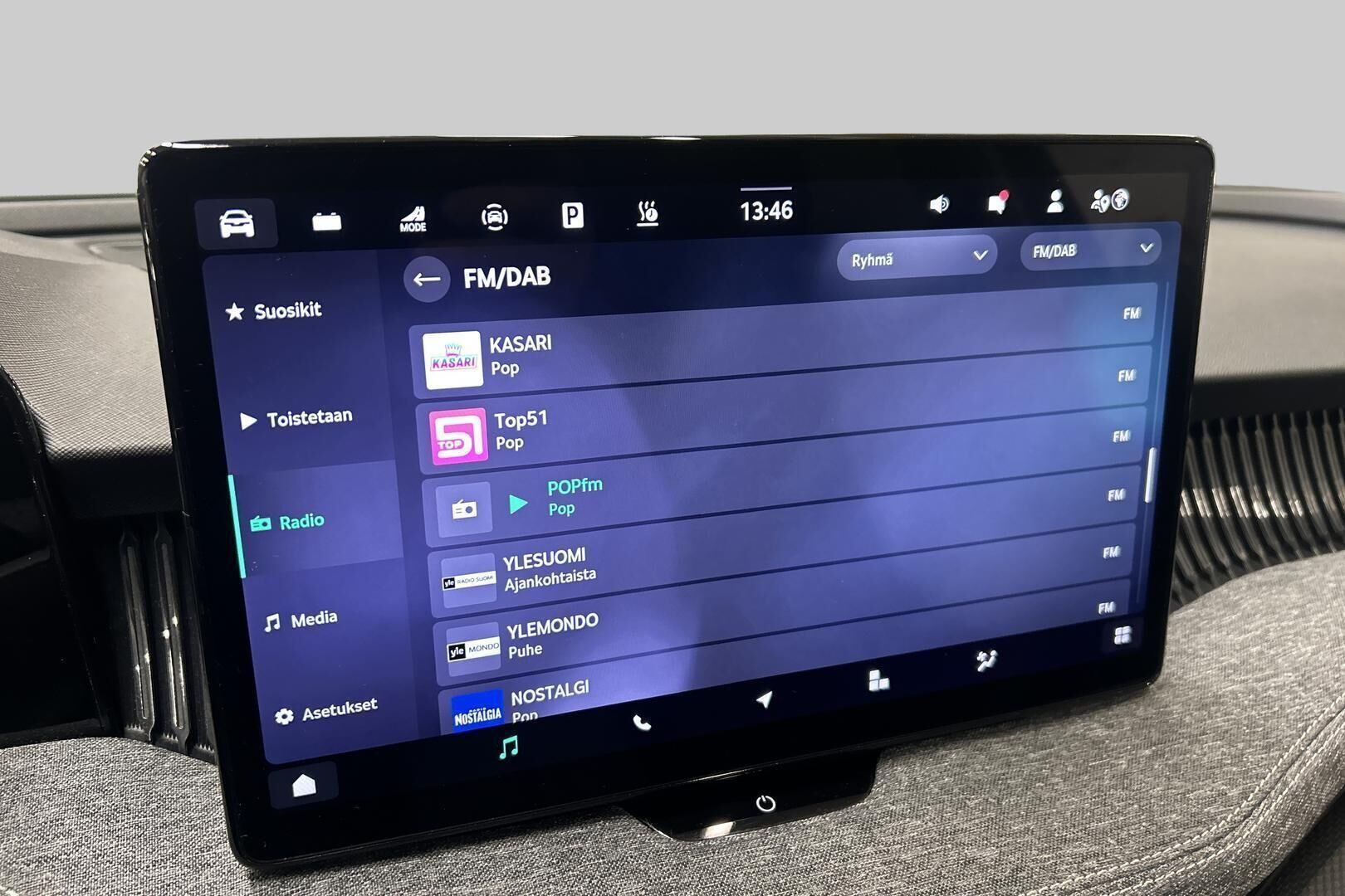 Skoda Superb iso kuva 15