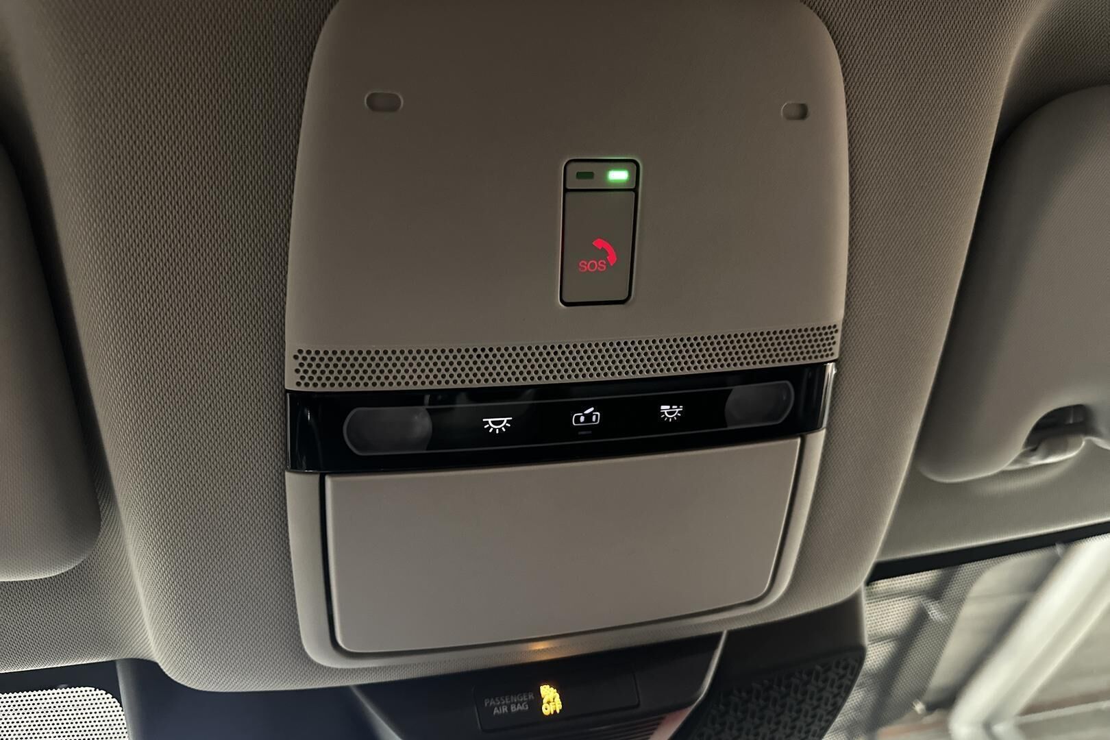 Nissan Ariya iso kuva 19