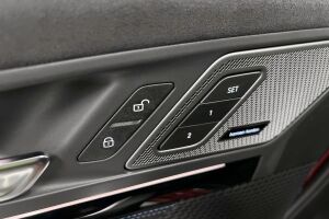 BMW iX1 esikatselu 15