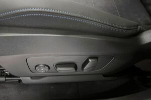 BMW iX1 esikatselu 17