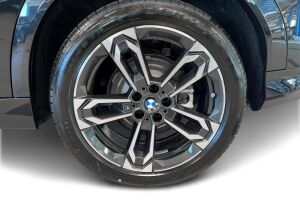 BMW iX2 esikatselu 12