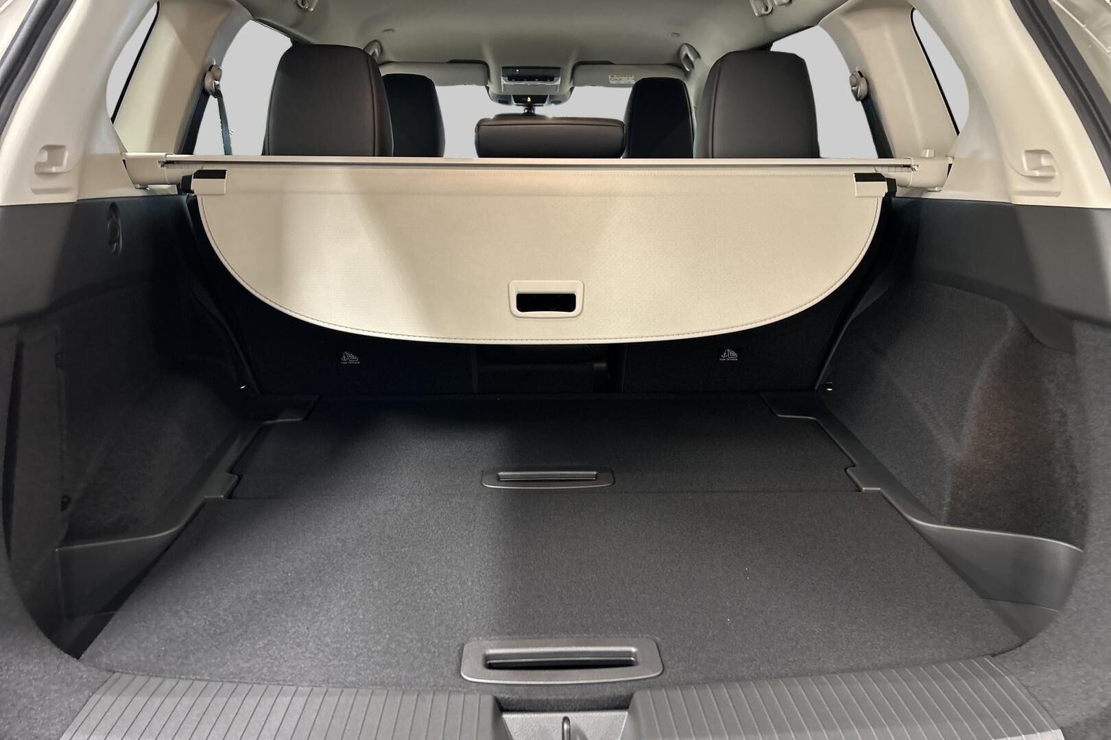 Nissan X-Trail iso kuva 11