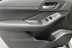 Nissan X-Trail esikatselu 13