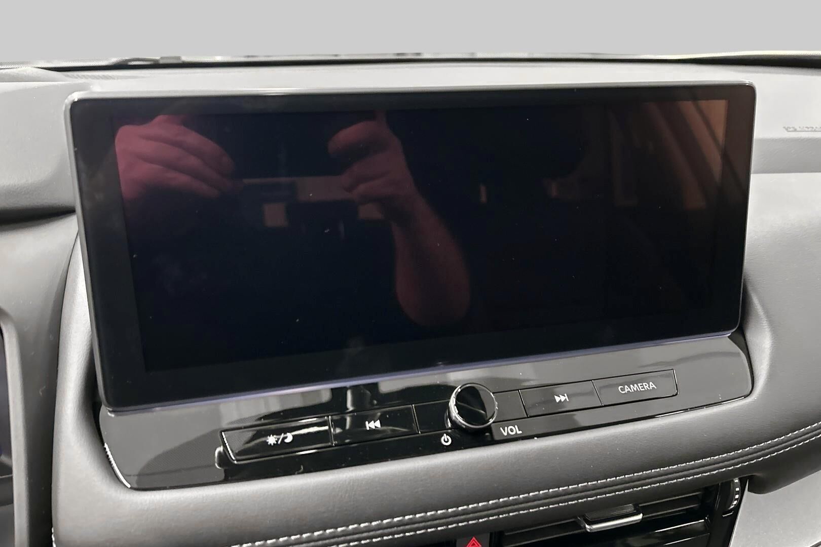 Nissan X-Trail iso kuva 19