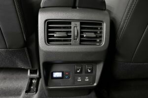 Nissan X-Trail esikatselu 22