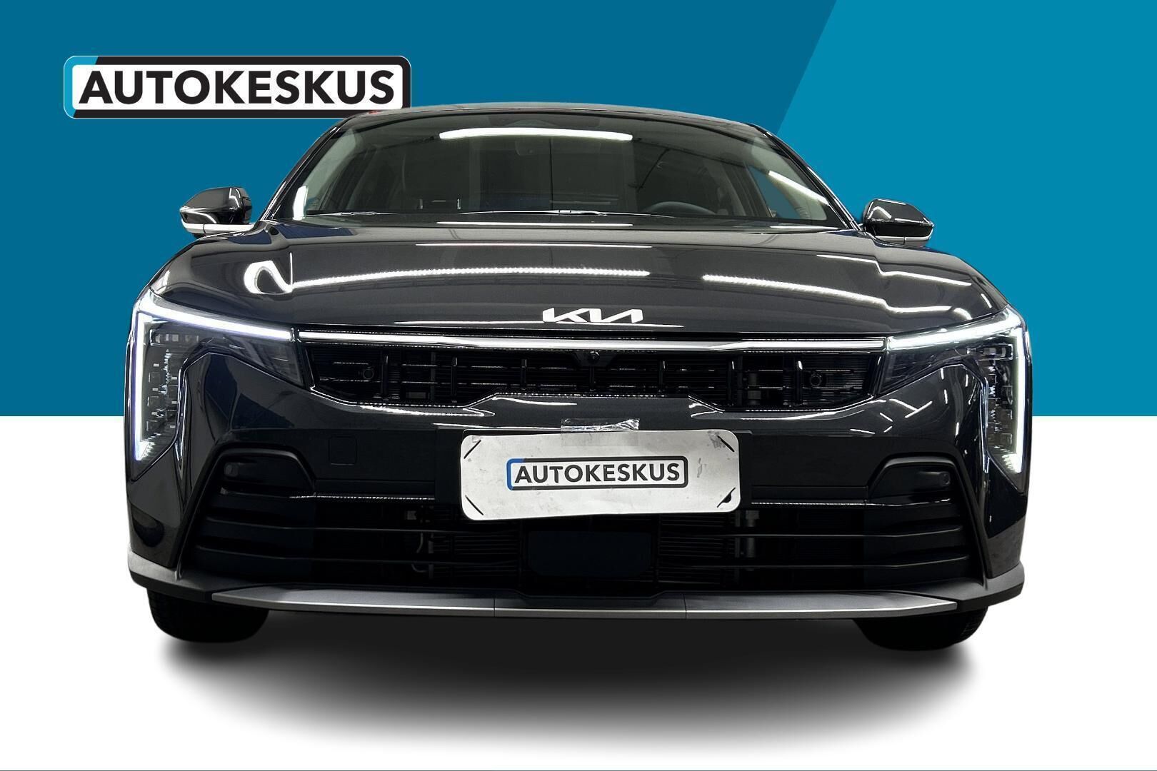 Kia K4 iso kuva 1