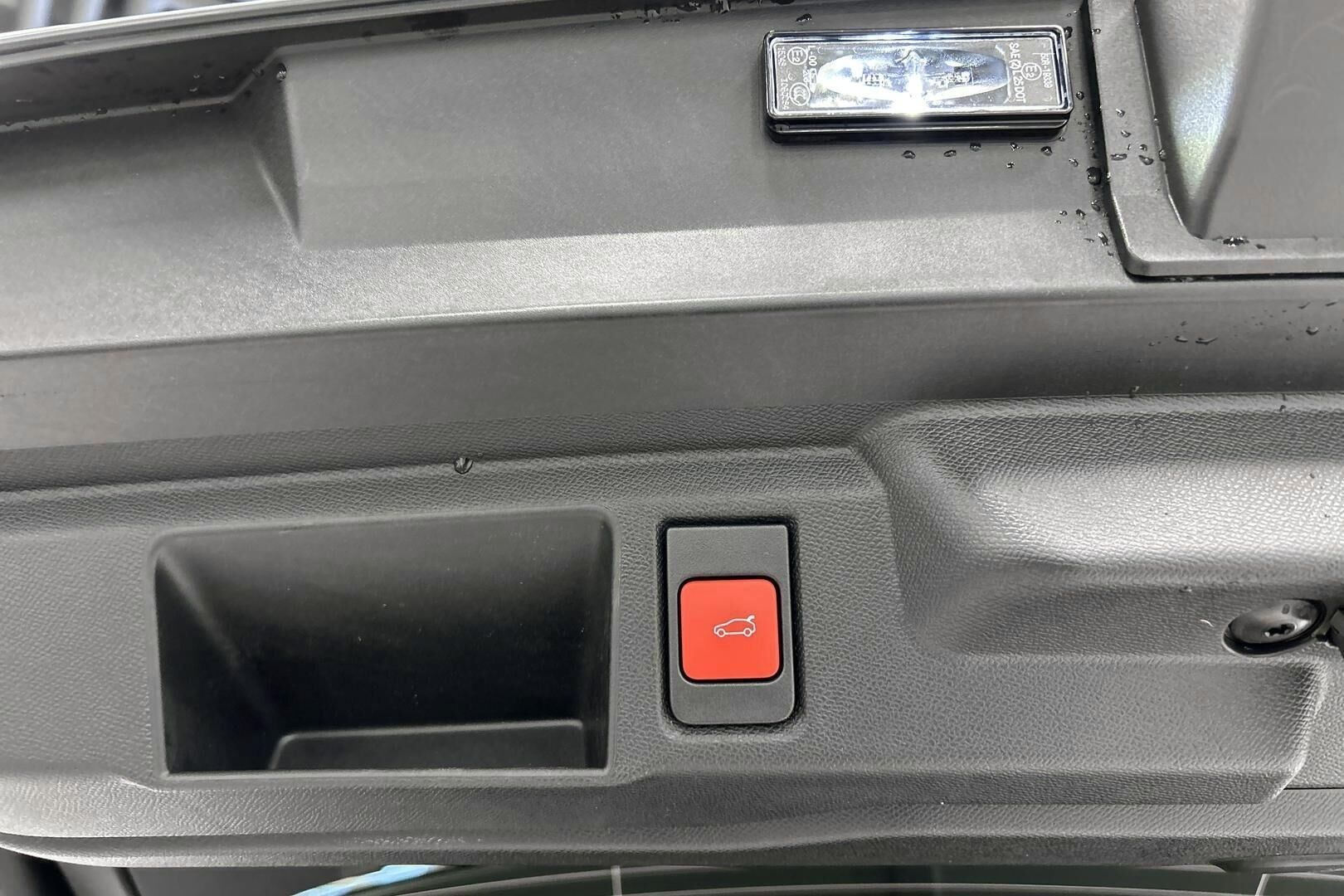 Opel Grandland iso kuva 31