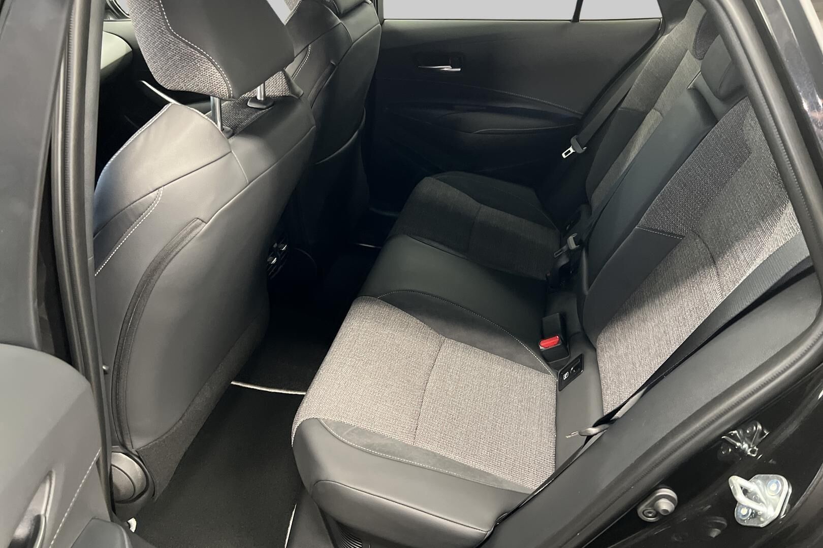 Toyota Corolla iso kuva 9