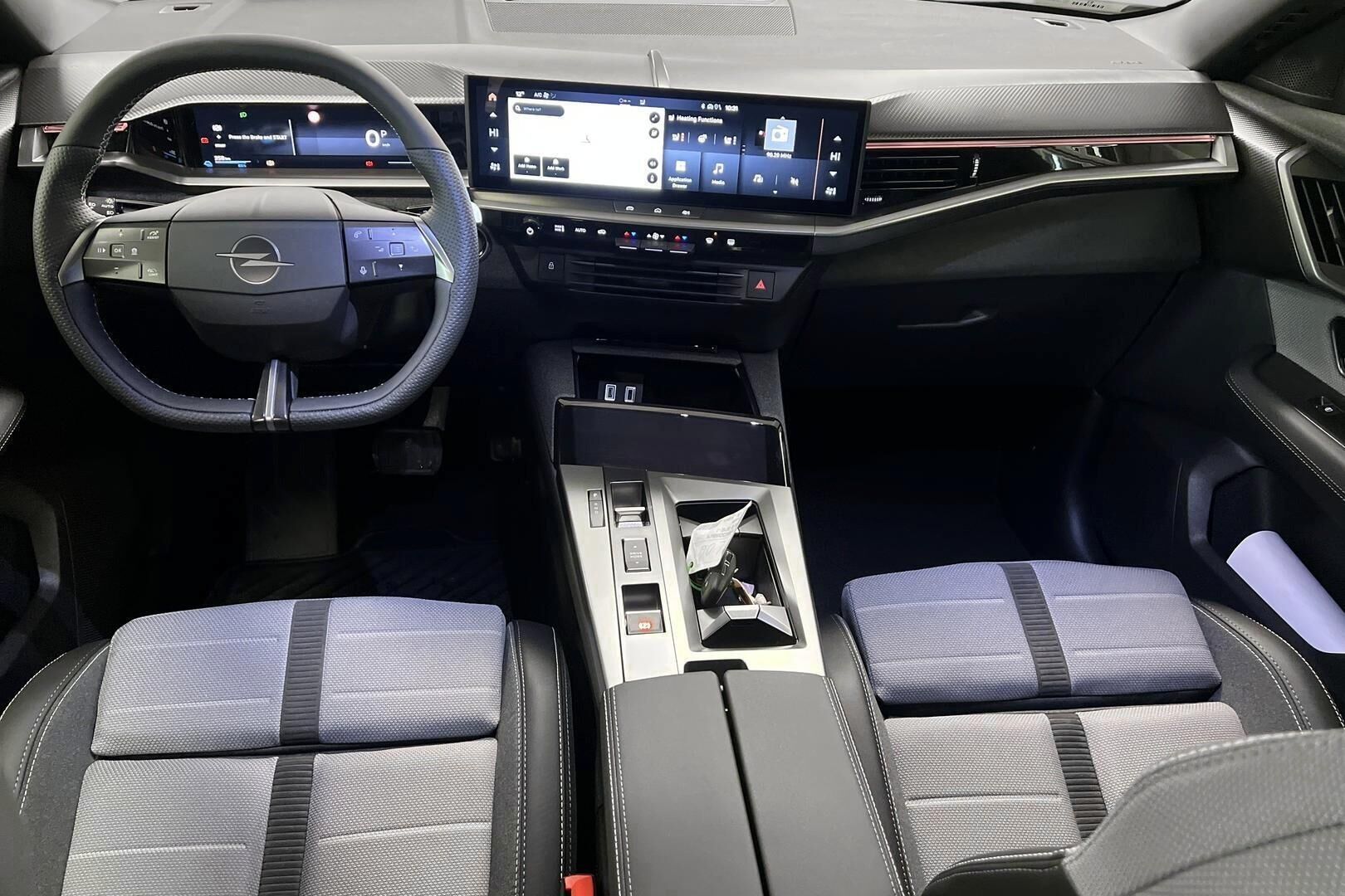 Opel Grandland iso kuva 10